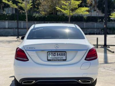 2017 Mercedes-Benz C350e Avantgarde - used.thaimotorshow.com