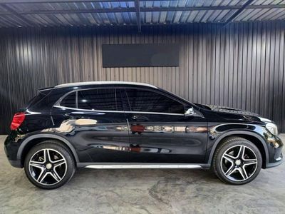 2016 Mercedes-Benz GLA250 - used.thaimotorshow.com