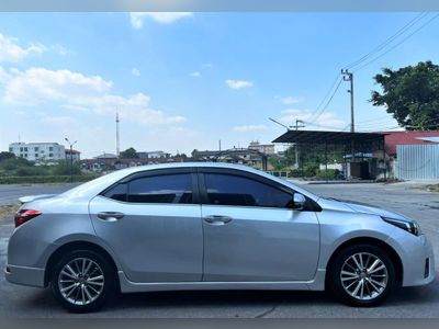 2015 Toyota Corolla Altis 1.8G - used.thaimotorshow.com