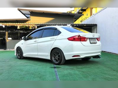 2016 Honda City 1.5 V - used.thaimotorshow.com