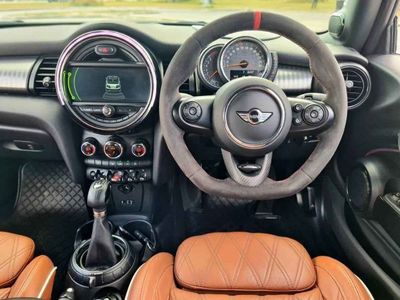 2017 MINI Cooper S Convertible - used.thaimotorshow.com