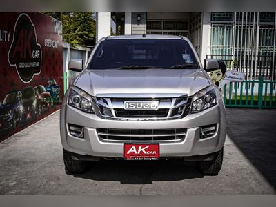 2015 ISUZU D-MAX  ALL NEW Cab-4 Hi-Lander 2.5 VGS Z DVD M/T - used.thaimotorshow.com