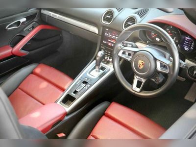 2017 Porsche 718 - used.thaimotorshow.com