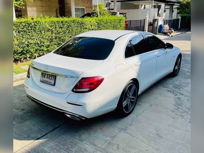 2017 Mercedes-Benz  E350e - used.thaimotorshow.com