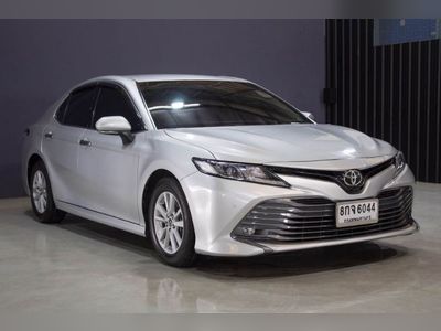 2018  Toyota Camry 2.0 G - used.thaimotorshow.com