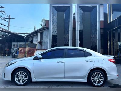 2015 Toyota Corolla Altis 1.8G - used.thaimotorshow.com