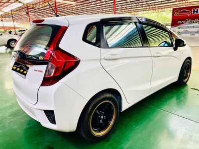 2017 Honda Jazz 1.5 - used.thaimotorshow.com