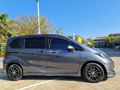 2010 Honda  Freed - used.thaimotorshow.com