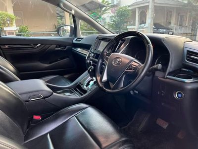 2015 Toyota Vellfire 2.5ZG Edition - used.thaimotorshow.com