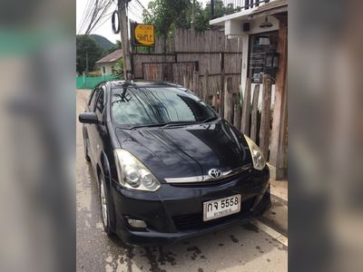 2006 Toyota  Wish 2.0 - used.thaimotorshow.com