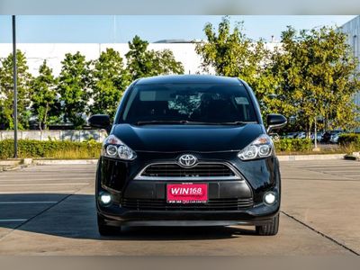 2018 Toyota Toyota Sienta 1.5 G Wagon AT - used.thaimotorshow.com