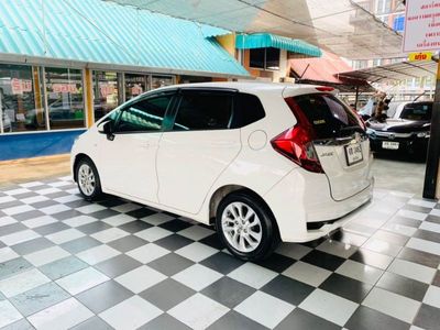 2017 Honda Jazz 1.5 V - used.thaimotorshow.com