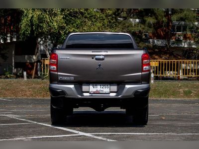 2016 MITSUBISHI TRITON PLUS 2.4 GLS - used.thaimotorshow.com