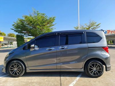 2010 Honda  Freed - used.thaimotorshow.com