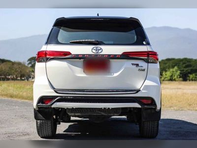 2019 TOYOTA FORTUNER 2.4 TRD Sportivo 4WD - used.thaimotorshow.com