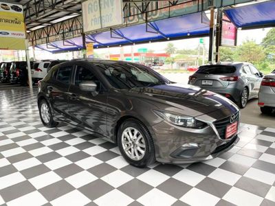 2015 Mazda Mazda3 SKYACTIV 2.0 E - used.thaimotorshow.com