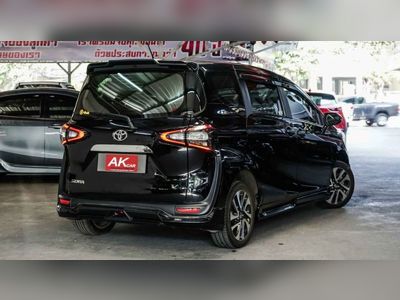 2018 Toyota Sienta 1.5 V - used.thaimotorshow.com