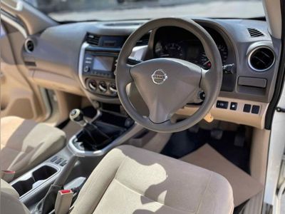 2015 Nissan NAVARA NP300 - used.thaimotorshow.com