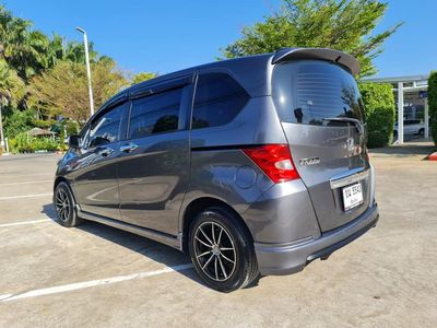 2010 Honda  Freed - used.thaimotorshow.com