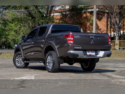 2016 MITSUBISHI TRITON PLUS 2.4 GLS - used.thaimotorshow.com