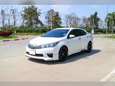 2015 Toyota Corolla Altis - used.thaimotorshow.com