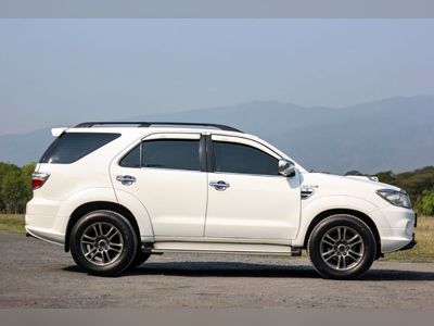 2010 Toyota Fortuner 3.0 TRD Sportivo - used.thaimotorshow.com