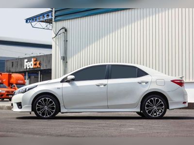 2016 Toyota Corolla Altis - used.thaimotorshow.com