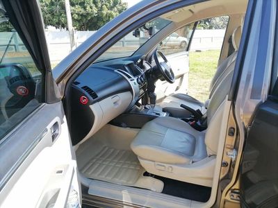 2011 Mitsubishi Pajero Sport - used.thaimotorshow.com