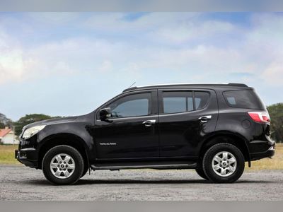 2013 CHEVROLET TRAILBLAZER 2.8 LT 4WD A/T - used.thaimotorshow.com